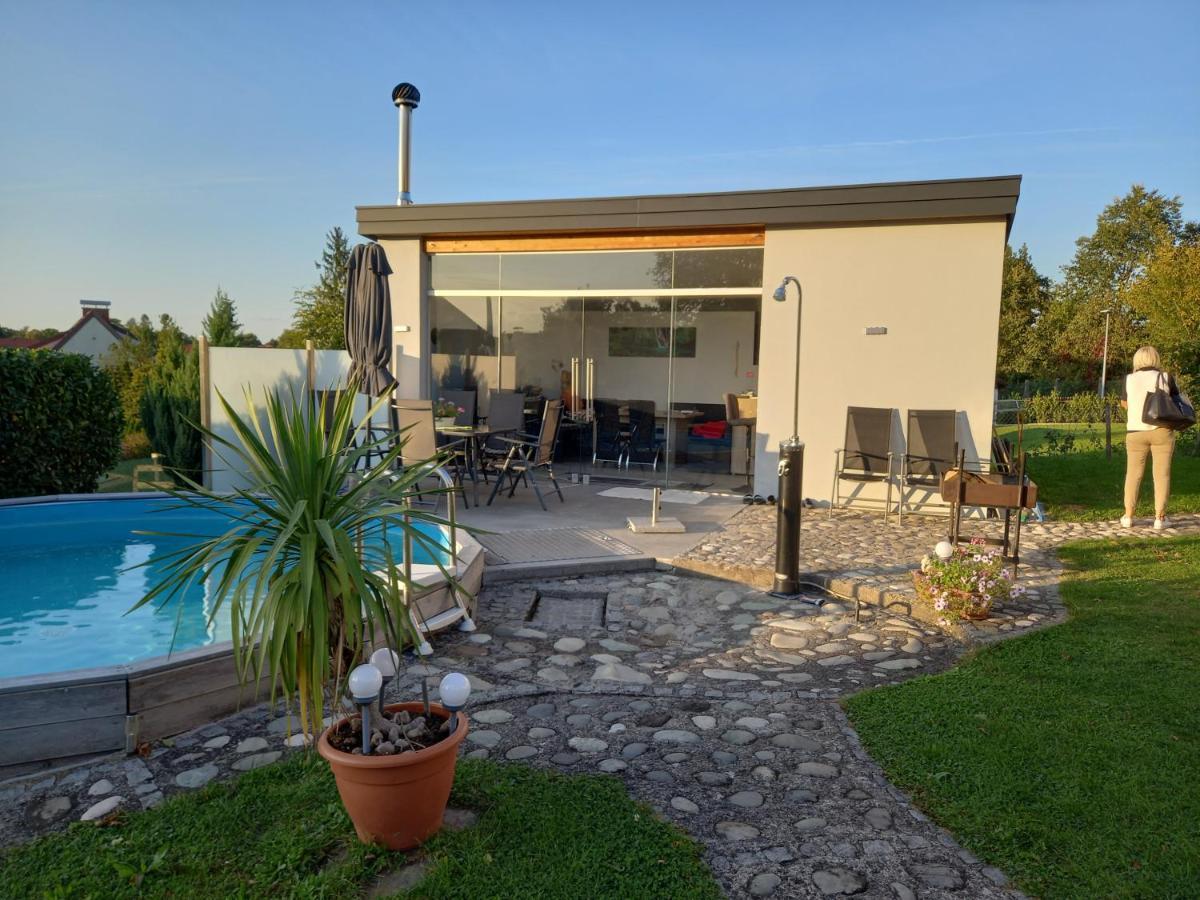 60 M² Ferienapartment Zentrumsnahe Mit Gartenbenutzung Steyr Exterior photo